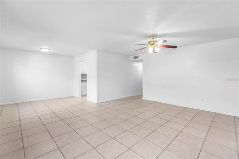 Condo in Tampa, Florida, 2 bedrooms  № 1746341 - photo 3