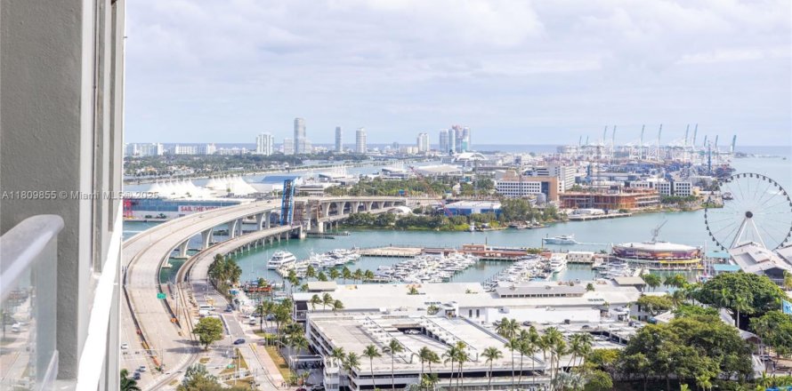 Studio à Condo à Miami, Floride № 1875446