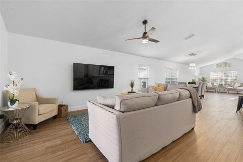 Casa en alquiler en Orlando, Florida, 3 dormitorios, 186.08 m2 № 2258639 - foto 29
