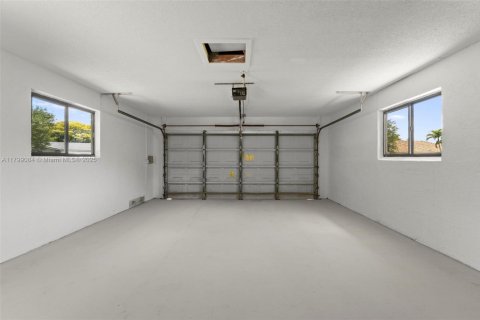House in Coral Springs, Florida 4 bedrooms, 170.57 sq.m. № 1728090 - photo 29