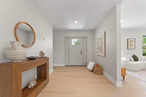 House in Coral Springs, Florida 4 bedrooms, 170.57 sq.m. № 1728090 - photo 4