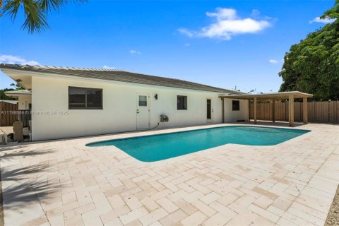 House in Coral Springs, Florida 4 bedrooms, 170.57 sq.m. № 1728090 - photo 26