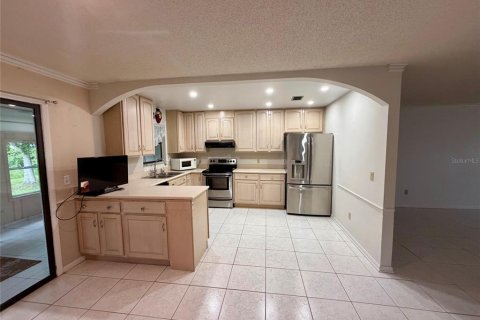 Appartement à louer à Edgewater, Floride: 2 chambres, 106.47 m2 № 2091451 - photo 2