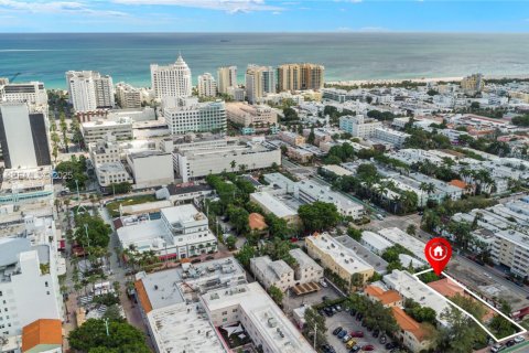 Condominio en venta en Miami Beach, Florida, 2 dormitorios, 78.6 m2 № 2077159 - foto 20