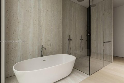 Villa ou maison à vendre à Miami, Floride: 6 chambres, 583.52 m2 № 1939540 - photo 17