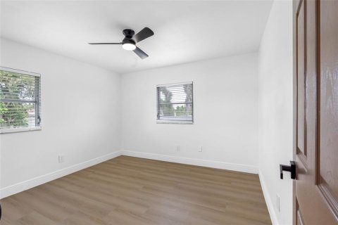 Купить виллу или дом в Брэндон, Флорида 8 комнат, 128.21м2, № 2283896 - фото 21