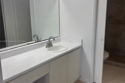 Copropriété à vendre à Pembroke Pines, Floride: 2 chambres, 85.47 m2 № 1950625 - photo 17