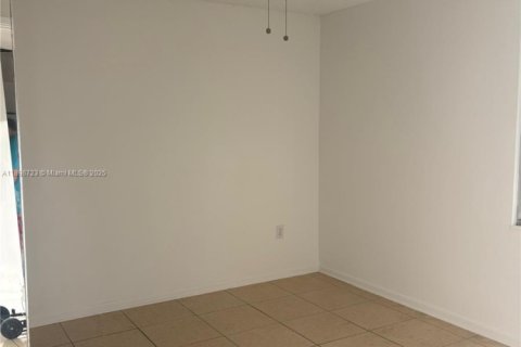 Copropriété à vendre à Pembroke Pines, Floride: 2 chambres, 85.47 m2 № 1950625 - photo 23