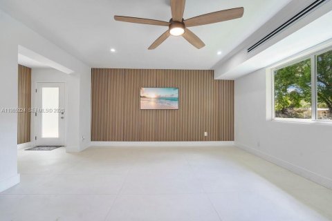 Casa en venta en Plantation, Florida, 4 dormitorios, 254.74 m2 № 2048786 - foto 6