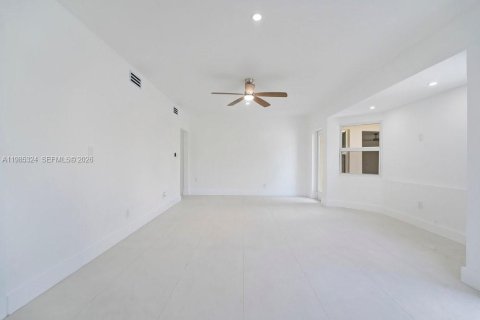 Casa en venta en Plantation, Florida, 4 dormitorios, 254.74 m2 № 2048786 - foto 20