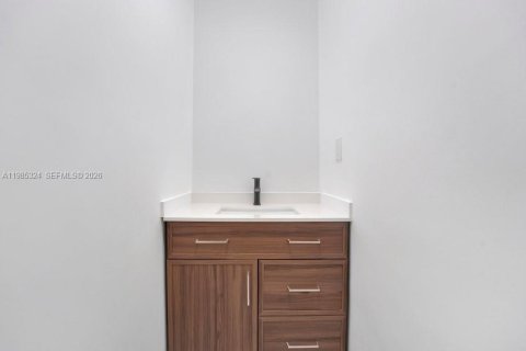 Casa en venta en Plantation, Florida, 4 dormitorios, 254.74 m2 № 2048786 - foto 14