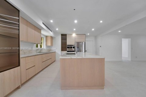 Casa en venta en Plantation, Florida, 4 dormitorios, 254.74 m2 № 2048786 - foto 8