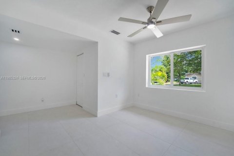 Casa en venta en Plantation, Florida, 4 dormitorios, 254.74 m2 № 2048786 - foto 16