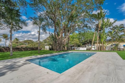 Casa en venta en Plantation, Florida, 4 dormitorios, 254.74 m2 № 2048786 - foto 28