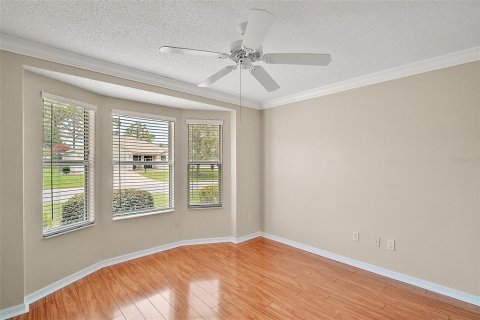 House in The Villages, Florida 3 bedrooms, 142.33 sq.m. № 1769368 - photo 14