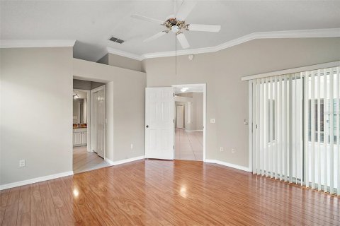 House in The Villages, Florida 3 bedrooms, 142.33 sq.m. № 1769368 - photo 10