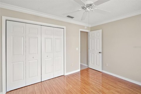House in The Villages, Florida 3 bedrooms, 142.33 sq.m. № 1769368 - photo 15