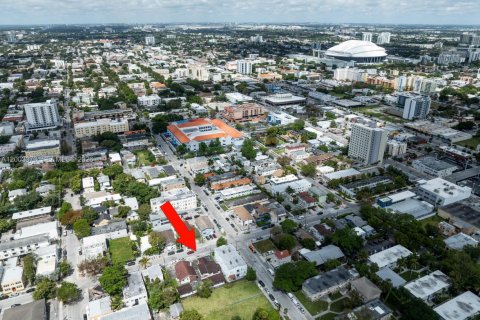 Propiedad comercial en venta en Miami, Florida, 180.69 m2 № 2069256 - foto 22