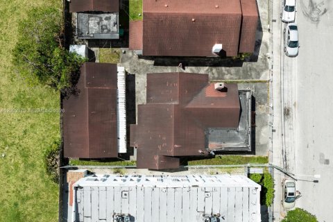 Propiedad comercial en venta en Miami, Florida, 180.69 m2 № 2069256 - foto 21