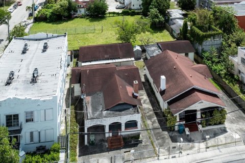 Propiedad comercial en venta en Miami, Florida, 180.69 m2 № 2069256 - foto 28