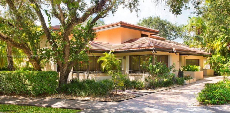 Casa en Coral Gables, Florida 4 dormitorios, 290.04 m2 № 1865747
