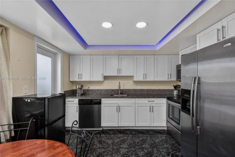 Condominio en venta en Plantation, Florida, 3 dormitorios, 150.87 m2 № 2036268 - foto 10