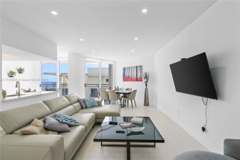 Condominio en venta en Sunny Isles Beach, Florida, 3 dormitorios, 157.93 m2 № 1962451 - foto 2
