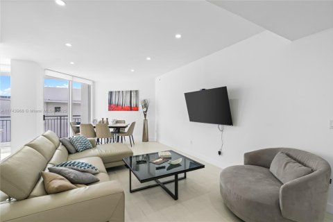 Condominio en venta en Sunny Isles Beach, Florida, 3 dormitorios, 157.93 m2 № 1962451 - foto 4