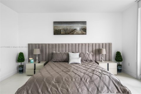 Condominio en venta en Sunny Isles Beach, Florida, 3 dormitorios, 157.93 m2 № 1962451 - foto 18