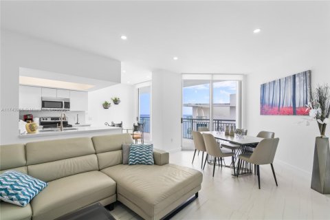 Condominio en venta en Sunny Isles Beach, Florida, 3 dormitorios, 157.93 m2 № 1962451 - foto 5