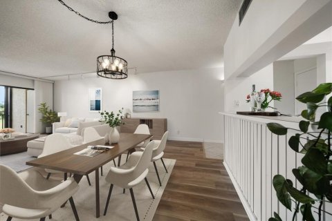 Condo in Saint Petersburg, Florida, 2 bedrooms  № 1914968 - photo 7
