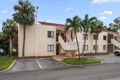 Condo in Saint Petersburg, Florida, 2 bedrooms  № 1914968 - photo 30