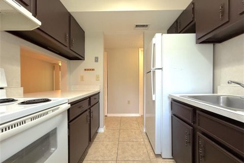 Condo in Orlando, Florida, 2 bedrooms  № 1847350 - photo 11