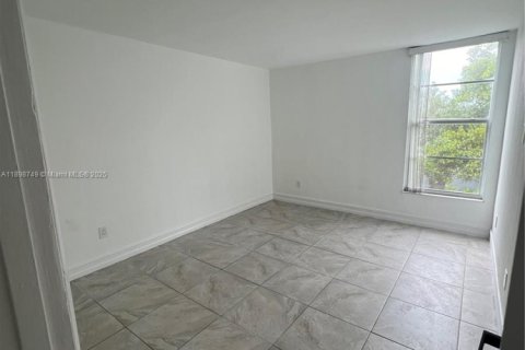 Condominio en venta en Miami, Florida, 2 dormitorios, 83.61 m2 № 2013092 - foto 7