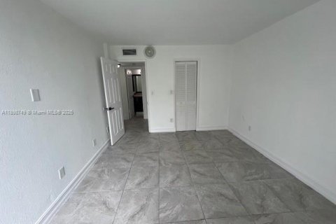 Condominio en venta en Miami, Florida, 2 dormitorios, 83.61 m2 № 2013092 - foto 6