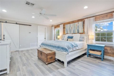 House in Winter Park, Florida 5 bedrooms, 246.75 sq.m. № 2209177 - photo 29