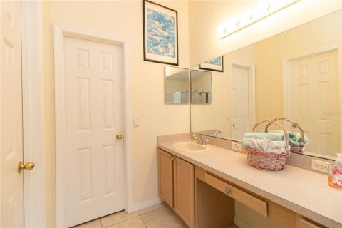 House in Kissimmee, Florida 4 bedrooms, 169.27 sq.m. № 2112228 - photo 20