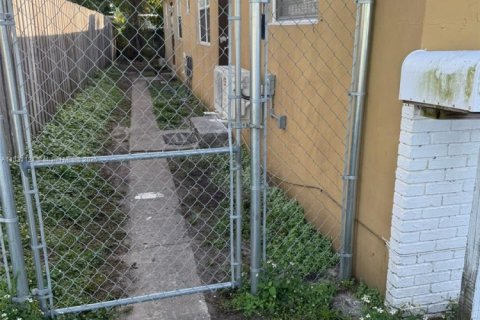 Commercial property in Fort Lauderdale, Florida 138.24 sq.m. № 1807123 - photo 6