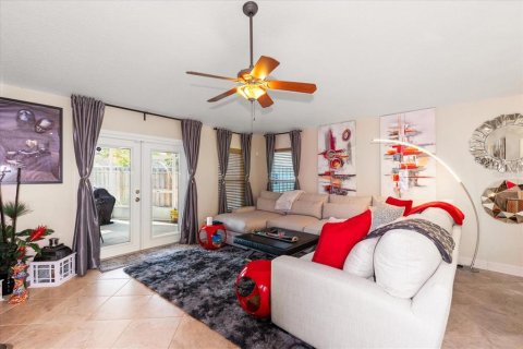 Villa ou maison à vendre à Riverview, Floride: 4 chambres, 179.86 m2 № 1909786 - photo 3