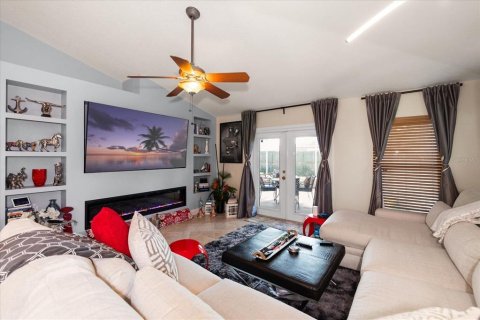 Villa ou maison à vendre à Riverview, Floride: 4 chambres, 179.86 m2 № 1909786 - photo 5