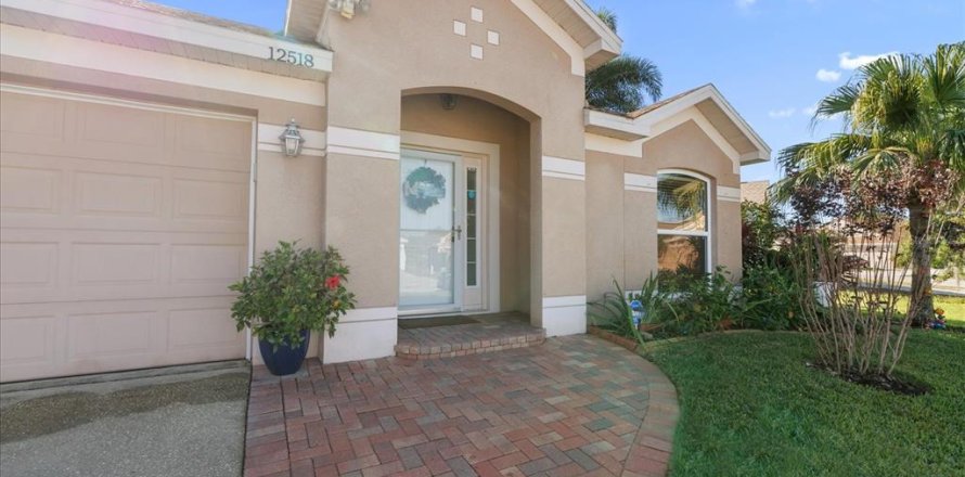 Villa ou maison à Riverview, Floride 4 chambres, 179.86 m2 № 1909786