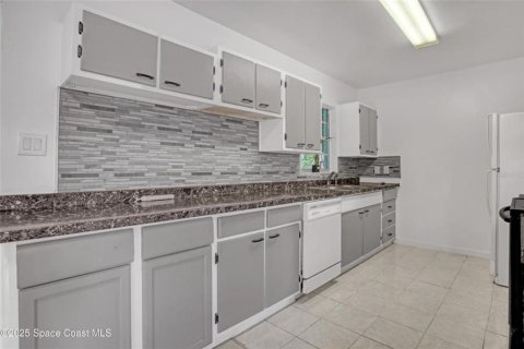 Купить виллу или дом в Тайтусвилл, Флорида 6 комнат, 89.19м2, № 1901241 - фото 10