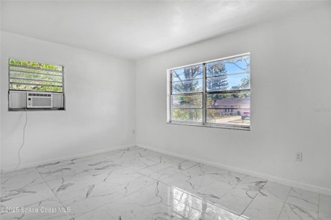 Villa ou maison à vendre à Titusville, Floride: 3 chambres, 89.19 m2 № 1901241 - photo 19