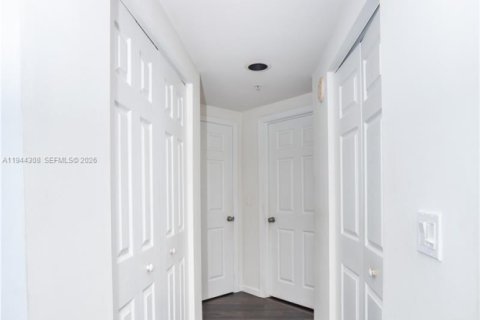 Copropriété à louer à Sunny Isles Beach, Floride: 3 chambres, 125.7 m2 № 2062466 - photo 29