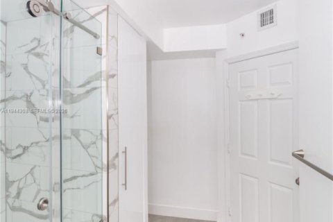 Copropriété à louer à Sunny Isles Beach, Floride: 3 chambres, 125.7 m2 № 2062466 - photo 27