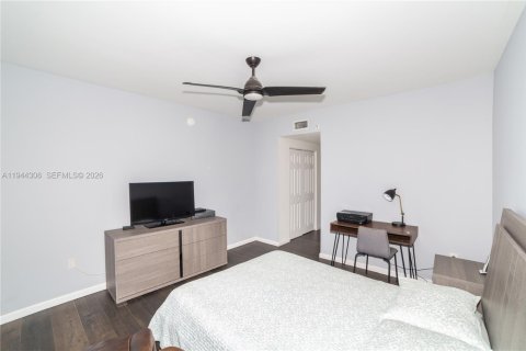 Copropriété à louer à Sunny Isles Beach, Floride: 3 chambres, 125.7 m2 № 2062466 - photo 20