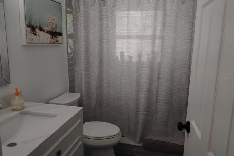 Villa ou maison à louer à Belleair Bluffs, Floride: 3 chambres, 141.12 m2 № 2423605 - photo 17
