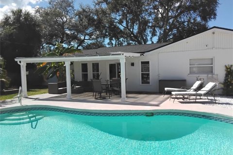 Villa ou maison à louer à Belleair Bluffs, Floride: 3 chambres, 141.12 m2 № 2423605 - photo 22
