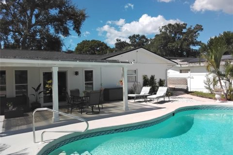 Villa ou maison à louer à Belleair Bluffs, Floride: 3 chambres, 141.12 m2 № 2423605 - photo 23