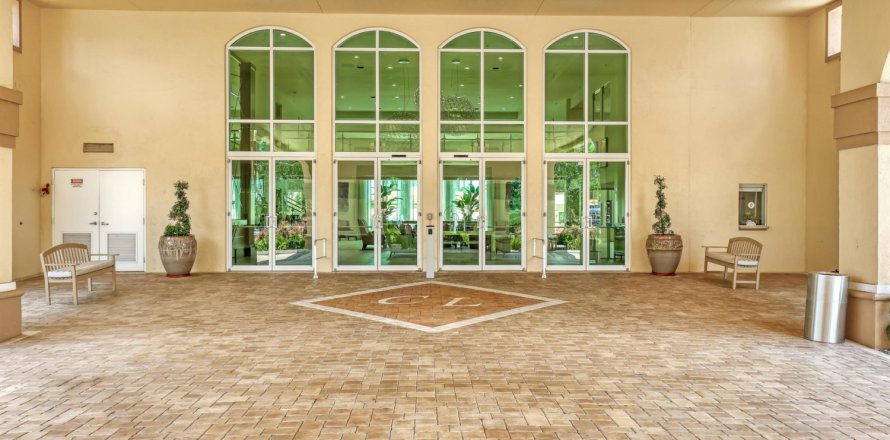 House in Boynton Beach, Florida 3 bedrooms, 167.22 sq.m. № 1002871